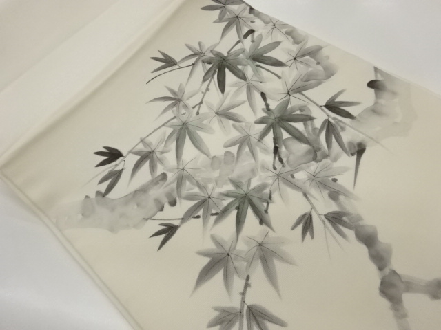 作家物　塩瀬手描き紅葉模様開き名古屋帯（額縁仕立て）